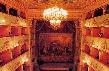 Teatro Serpente Aureo