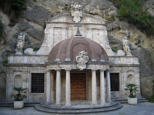 Tempio di Sant' Emidio alle Grotte